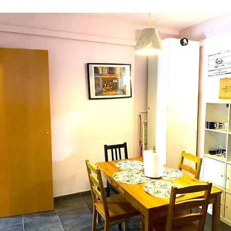 3 Bedroom Next To Airport & La Sagrada Familia Metro And Fc Barcelona Stadium L'Hospitalet de Llobregat Exterior photo
