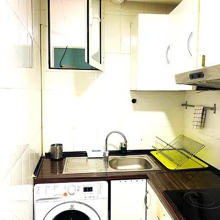 3 Bedroom Next To Airport & La Sagrada Familia Metro And Fc Barcelona Stadium L'Hospitalet de Llobregat Exterior photo