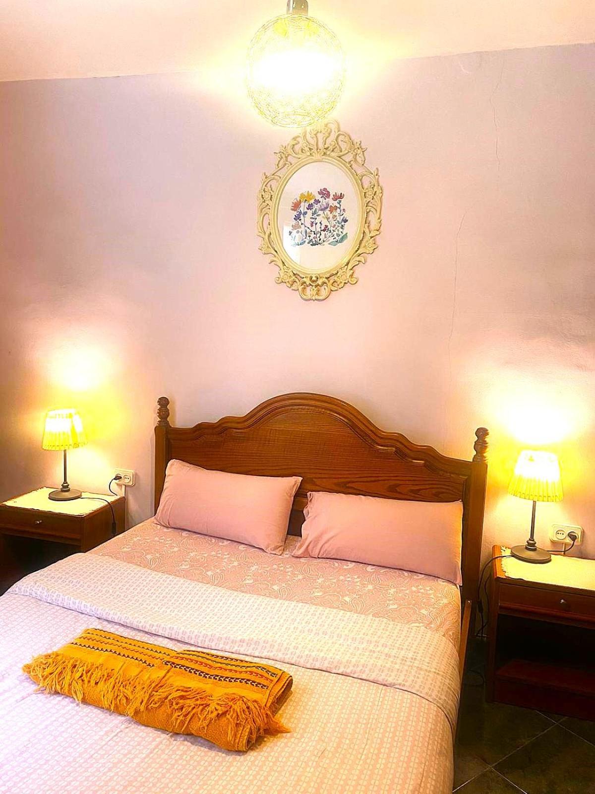 Apartment 3 Bedroom Next To Airport & La Sagrada Familia Metro And Fc Barcelona Stadium L’Hospitalet de Llobregat